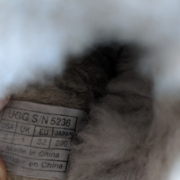 🔥 Ugg Slippers - Picture 5 of 8